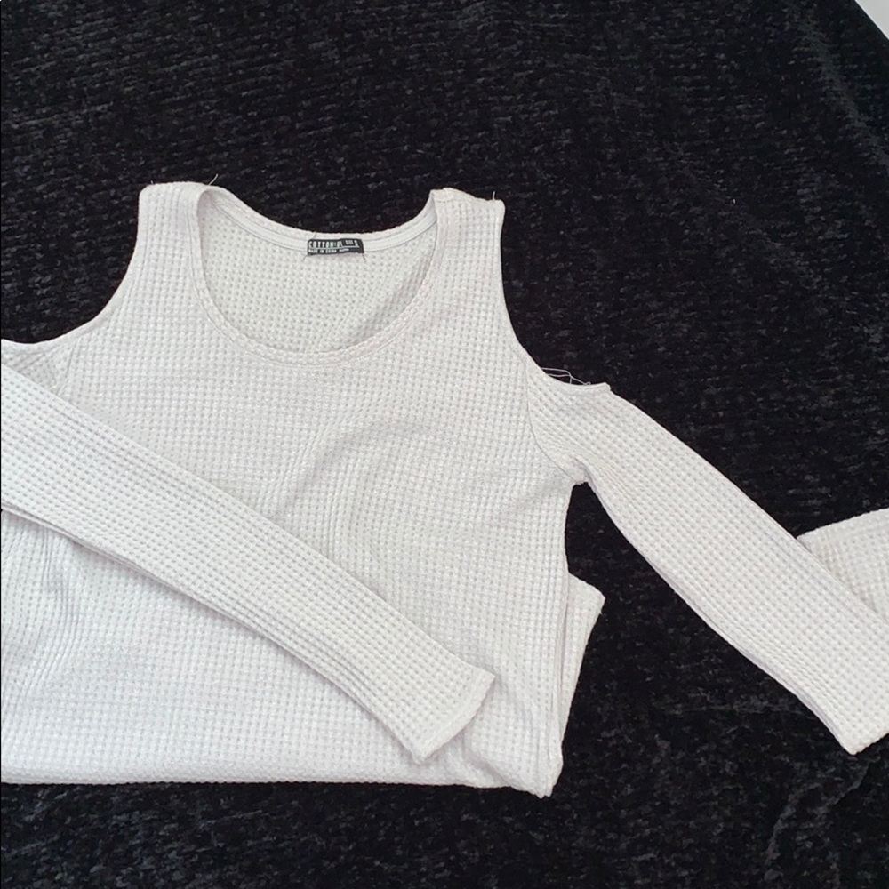 Open Shoulder, Scoop Neck Long Sleeve 🖤